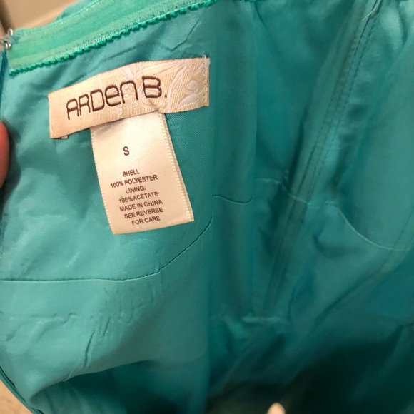 Fun and flirty Arden B Chiffon Ruffle Dress 👗 - Picture 6 of 7